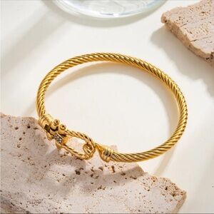 Gold Twisted Rope Hinged Bangle Bracelet